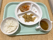 10月3日の給食とおやつ