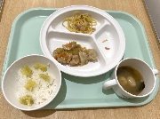 11月13日の給食とおやつ