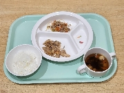 11月27日の給食とおやつ