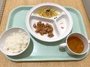 12月25日の給食とおやつ