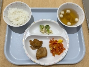 2月20日の給食とおやつ